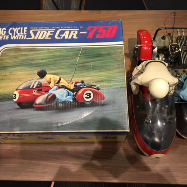 鴻巣市でレトロなおもちゃの買取ならスリーアローズ鴻巣店