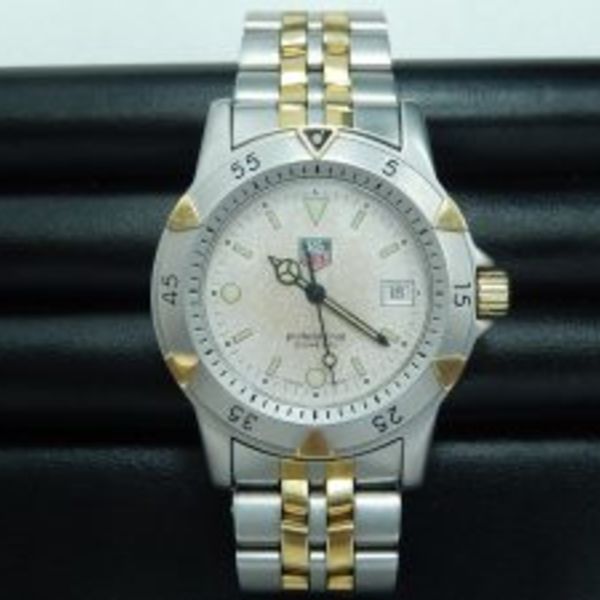 鴻巣市でタグホイヤー、ブランド腕時計の高価買取ならスリーアローズ鴻巣店