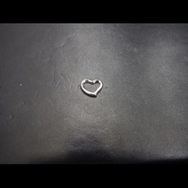 桶川市の方も貴金属、プラチナ製品の高価買取ならスリーアローズ鴻巣店へ