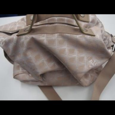 行田市の方もシャネル製品の無料査定・高価買取ならスリーアローズ鴻巣店へ