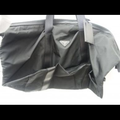 行田市の方も各ブランド・PRADA製品の高価買取ならスリーアローズ鴻巣店へ