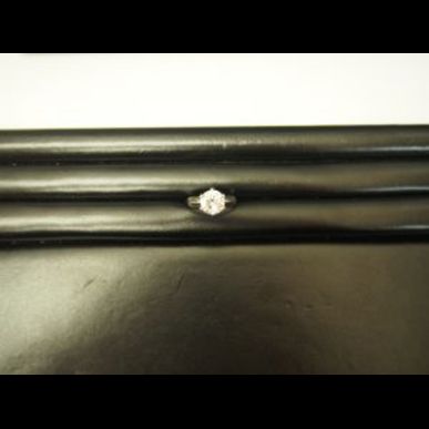 東松山市の方もダイヤの無料査定・高価買取ならスリーアローズ鴻巣店へ