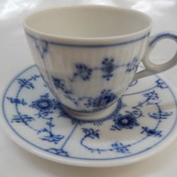 鴻巣市の方も食器・コペンハーゲン製品の高価買取ならスリーアローズ鴻巣店