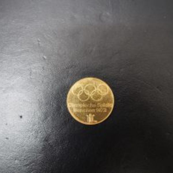 加須市の方も各種記念メダル・金メダルの高価買取ならスリーアローズ鴻巣店