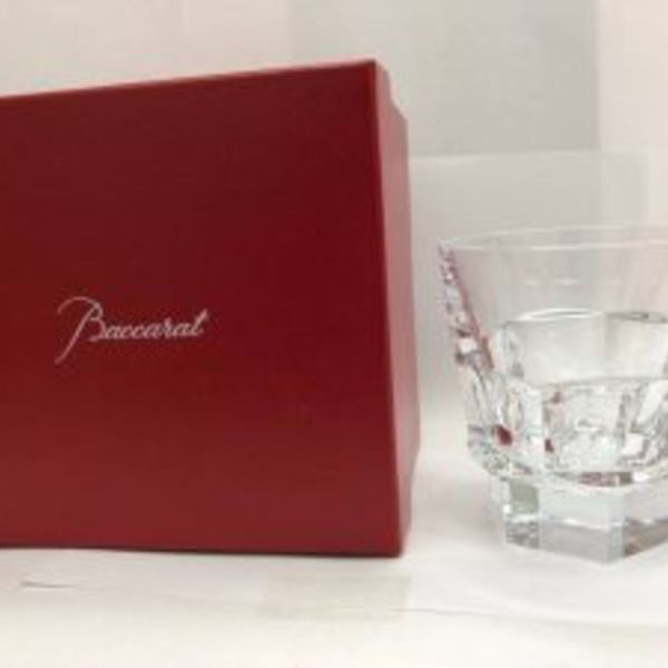 川島町の方もブランド食器・バカラ製品の高価買取ならスリーアローズ鴻巣店