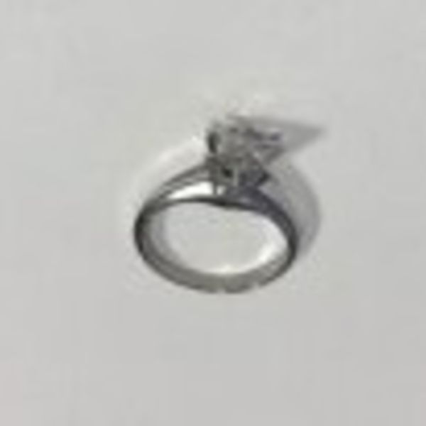 滑川町の方もダイヤの無料査定・高価買取ならスリーアローズ鴻巣店へ