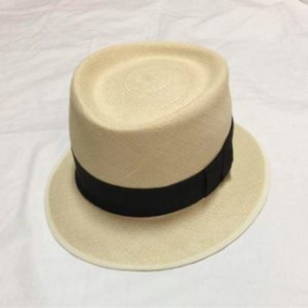 滑川町の方もエルメス製品・ハットの高価買取ならスリーアローズ鴻巣店へ