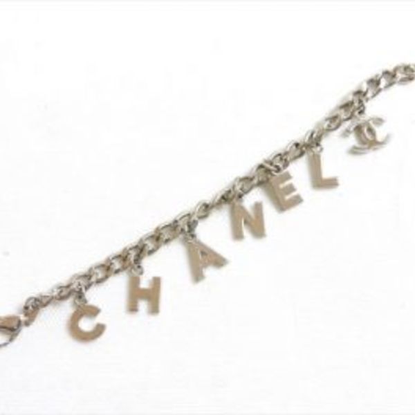 蓮田市の方もシャネルのアクセサリーの高価買取ならスリーアローズ鴻巣店へ