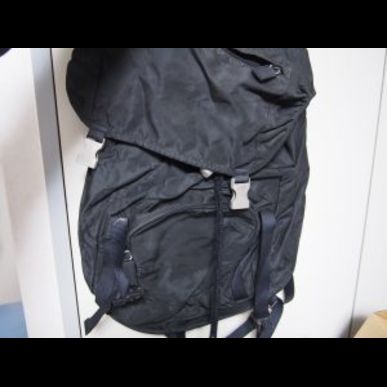 鴻巣市の方もPRADA製品・バックパックの高価買取ならスリーアローズ鴻巣店