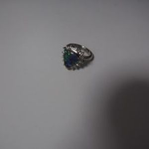 吉見町の方もブラックオパールのリングの高価買取ならスリーアローズ鴻巣店